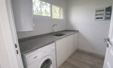 CASA EN VENTA EN COSTA ESMERALDA - ECUESTRE 250