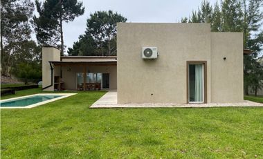 CASA EN VENTA EN COSTA ESMERALDA - ECUESTRE 250