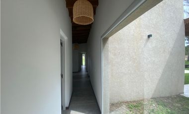 CASA EN VENTA EN COSTA ESMERALDA - ECUESTRE 250