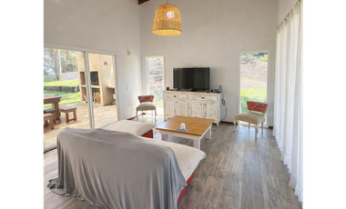 CASA EN VENTA EN COSTA ESMERALDA - ECUESTRE 250