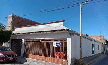 Casa en Fraccionamiento España, Aguascalientes.