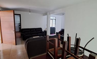 Casa en Fraccionamiento España, Aguascalientes.