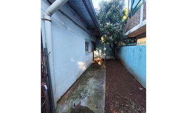 CASA EN ESQUINA ZONA SANTA CATALINA Y SANTA CRUZ