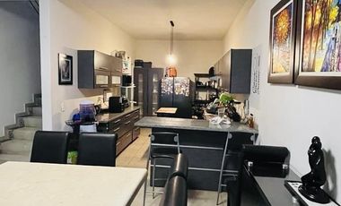 Casa en Fraccionamiento Lomas de Cuernavaca