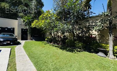 Casa en Fraccionamiento Lomas de Cuernavaca