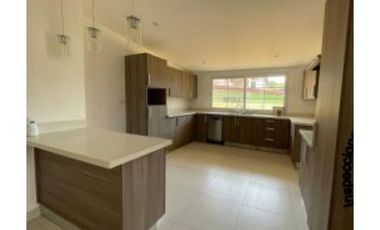 VENDO CASA SAN FRANCISCO