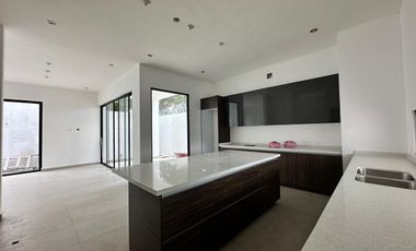 Casa en  Venta en Pedregal de la Montaña