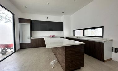 Casa en  Venta en Pedregal de la Montaña