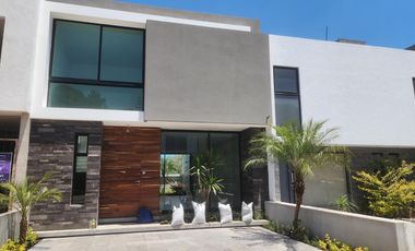 Casa en  Venta Altozano Fraccionamiento privado con Caseta de Vigilancia