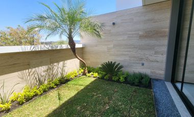 Casa en  Venta Altozano Fraccionamiento privado con Caseta de Vigilancia