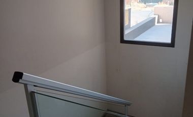 Greenwood inmobiliaria ofrece a la venta una hermosa casa de dos plantas ubicada en el Barrio ViÃ±as del Torreon.!