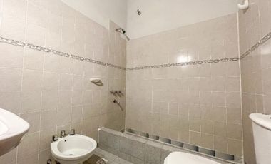 Venta Casa 2amb con garaje y patio Apto Credito