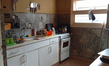 **CHALET Â¡APTO CREDITO! EN BARRIO MUNDIALISTA**