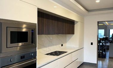 Departamento en Venta en el Piso 28 en Av. Vista Real , Interlomas. V