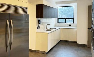 Departamento en Venta en el Piso 28 en Av. Vista Real , Interlomas. V