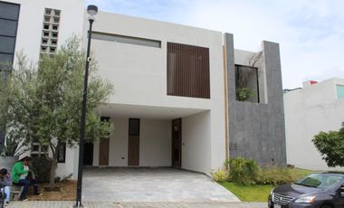 Casa en VENTA Parque Isla Blanca Lomas de Angelópolis Cholula Puebla.