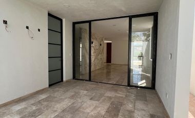 Casa en venta en Mérida de 4 recámaras ENTREGA INMEDIATA