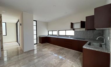 Casa en venta en Mérida de 4 recámaras ENTREGA INMEDIATA
