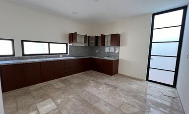 Casa en venta en Mérida de 4 recámaras ENTREGA INMEDIATA