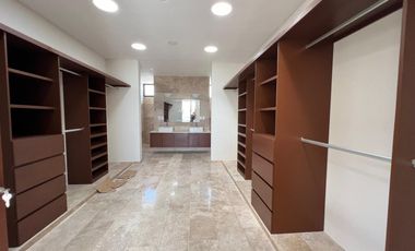 Casa en venta en Mérida de 4 recámaras ENTREGA INMEDIATA