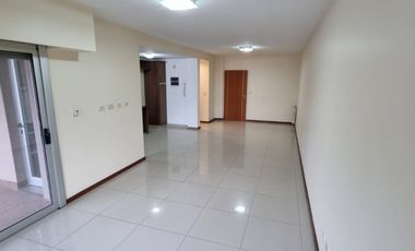 Alquiler de Hermoso Departamento De 4 Ambientes