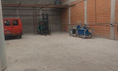 GALPON EN GONZALEZ CATAN