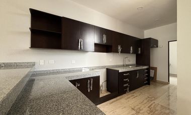 LOMAS DEL DORADO, Casa en VENTA de UNA PLANTA, 2 recamaras y jardin