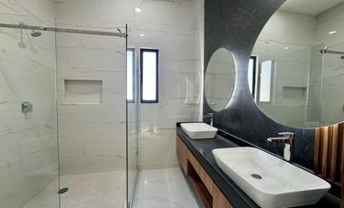 Casa en Venta Residencial Las Palmas