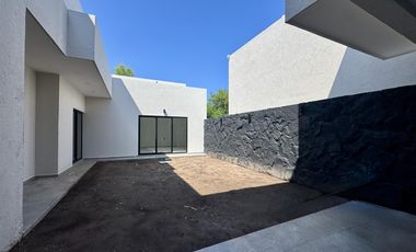 Casa en Venta Residencial Las Palmas