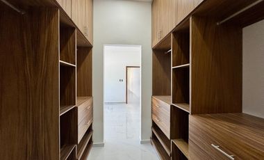 Casa en Venta Residencial Las Palmas