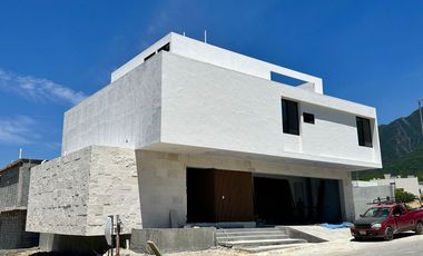 Casa en  Bosques de las Misiones preventa