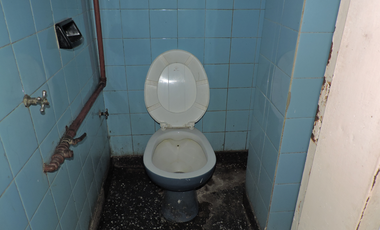 Local Sobre Av Juan Manuel de Rosas