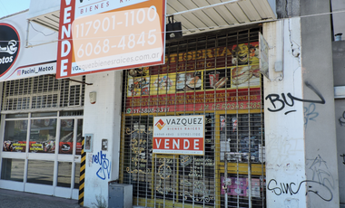 Local Sobre Av Juan Manuel de Rosas