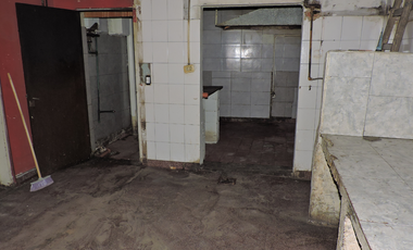 Local Sobre Av Juan Manuel de Rosas