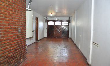 Venta de casa chalet 4 ambientes en Florencio Varela Apta Credito