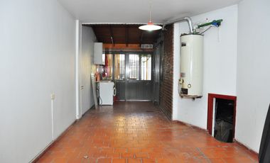 Venta de casa chalet 4 ambientes en Florencio Varela Apta Credito