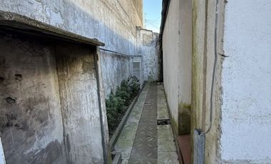 CASA A RECICLAR O DEMOLE EN PH AL FRENTE