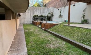 Alquiler temporario Departamento de 2 ambientes con cochera cubierta en Martinez