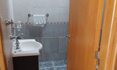 DUPLEX EN VENTA CON EXCELENTE UBICACION