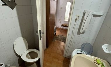 ALQUILER CASA ESTILO CHALET CON INGRESO COMPARTIDO 3 DORMITORIOS, AVENIDA EVA PERON 1486 -TEMPERLEY-