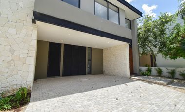 Casa en venta en Mérida en el Yucatán Country Club