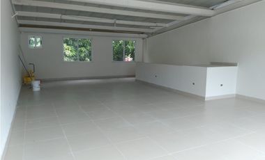 Se Alquila Local en Plaza Ignacio