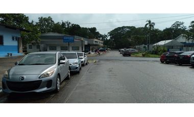 Se Alquila Local en Plaza Ignacio