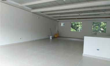 Se Alquila Local en Plaza Ignacio