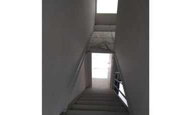 Se Alquila Local en Plaza Ignacio