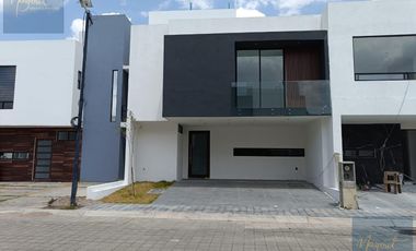 Casa en Residencial en Tlaxcala | Roof Garden y Doble altura | 3 Recamaras