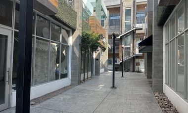 Venta de Local en Plaza Guadalupe, Gracha