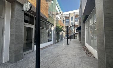 Venta de Local en Plaza Guadalupe, Gracha