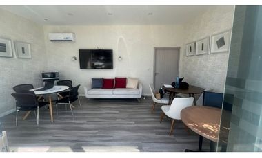 Se alquila local cerca del hospital