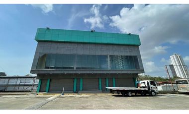 Se Vende Edificio en Tumba Muerto